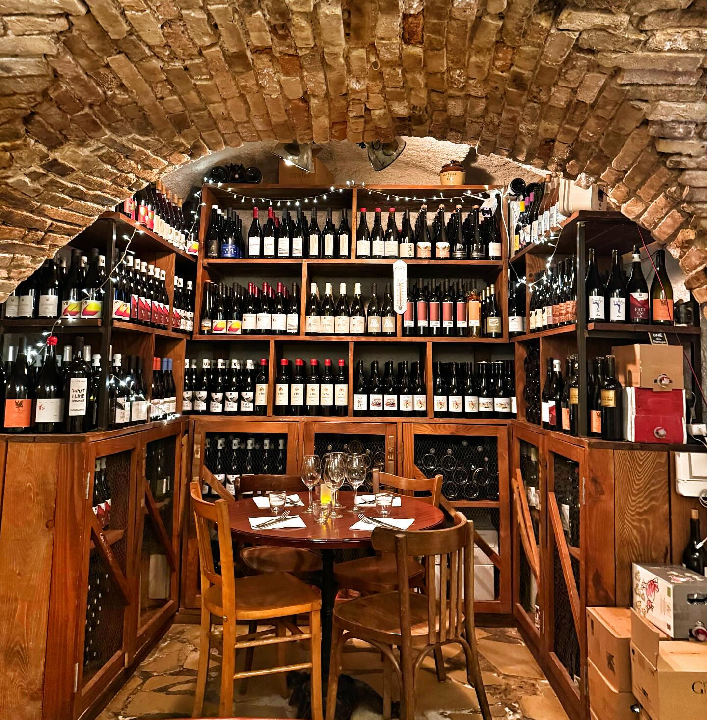 La rotonde de la cave — La Cave du Fromager, Vieux-Nice
